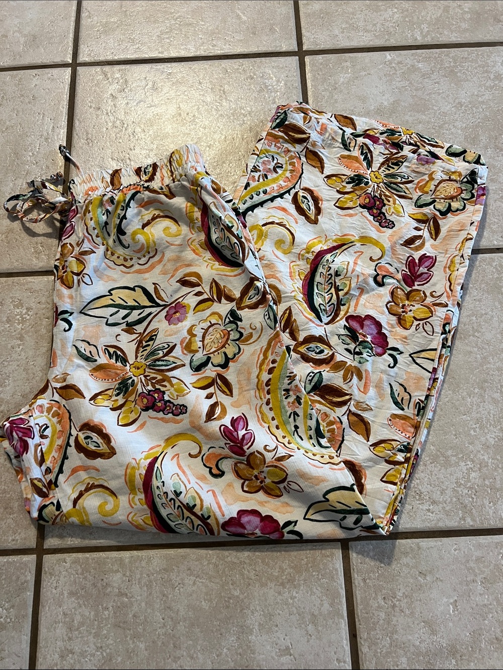 Mlle Gabrielle cream Floral Wide Leg Pants with Multicolor Paisley